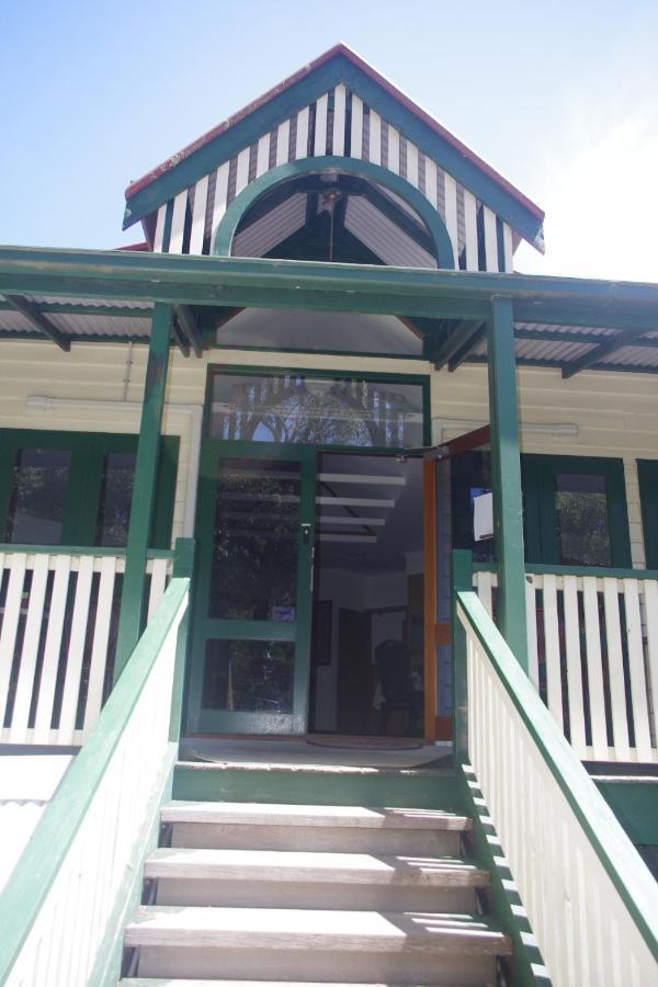 The Grand Halls Gap Bagian luar foto