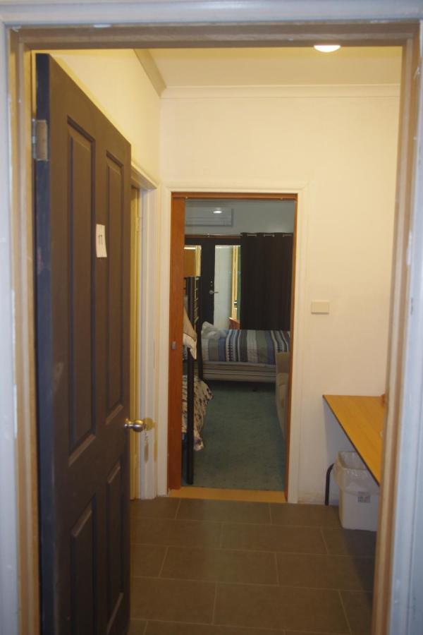 The Grand Halls Gap Bagian luar foto