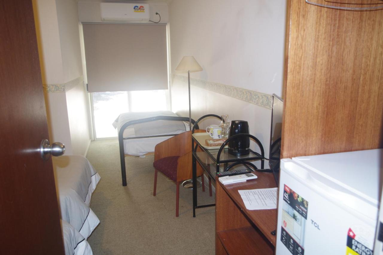 The Grand Halls Gap Bagian luar foto